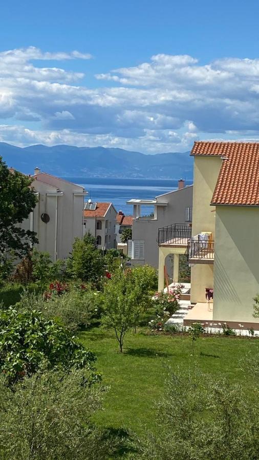 Vila Luca Island Krk / Malinska Bagian luar foto